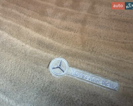 Черный Мерседес СЛ-Класс, объемом двигателя 5 л и пробегом 107 тыс. км за 80000 $, фото 35 на Automoto.ua