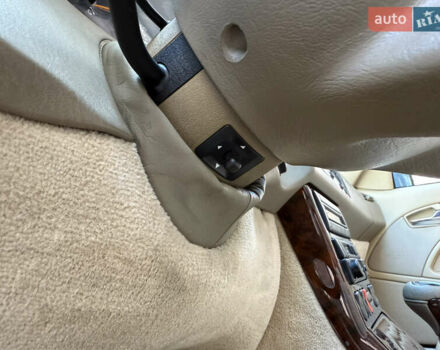 Черный Мерседес СЛ-Класс, объемом двигателя 5 л и пробегом 107 тыс. км за 80000 $, фото 58 на Automoto.ua