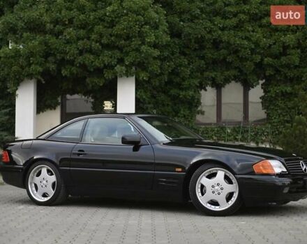 Черный Мерседес СЛ-Класс, объемом двигателя 5 л и пробегом 107 тыс. км за 79999 $, фото 2 на Automoto.ua