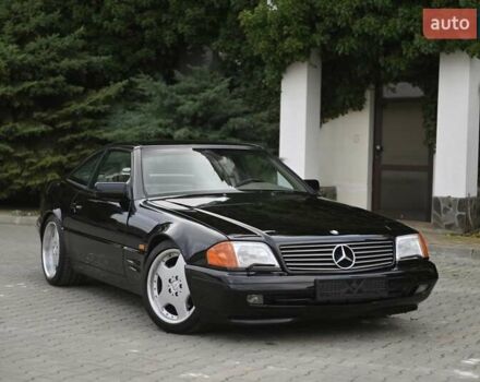 Черный Мерседес СЛ-Класс, объемом двигателя 5 л и пробегом 107 тыс. км за 79999 $, фото 1 на Automoto.ua