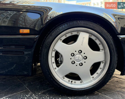 Черный Мерседес СЛ-Класс, объемом двигателя 5 л и пробегом 107 тыс. км за 80000 $, фото 24 на Automoto.ua