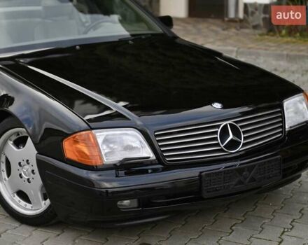 Черный Мерседес СЛ-Класс, объемом двигателя 5 л и пробегом 107 тыс. км за 79999 $, фото 4 на Automoto.ua