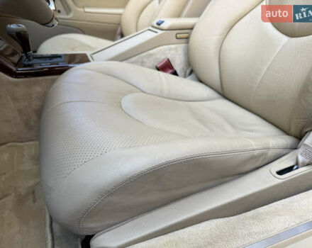 Черный Мерседес СЛ-Класс, объемом двигателя 5 л и пробегом 107 тыс. км за 80000 $, фото 56 на Automoto.ua