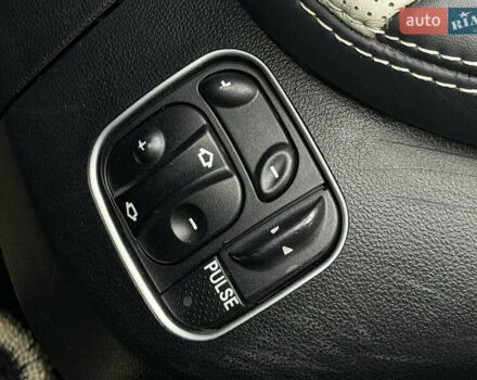 Чорний Мерседес СЛ-Клас, об'ємом двигуна 4.97 л та пробігом 60 тис. км за 39999 $, фото 110 на Automoto.ua