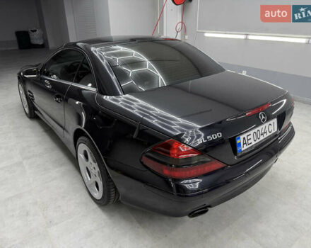 Чорний Мерседес СЛ-Клас, об'ємом двигуна 4.97 л та пробігом 60 тис. км за 39999 $, фото 15 на Automoto.ua