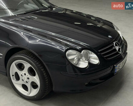 Чорний Мерседес СЛ-Клас, об'ємом двигуна 4.97 л та пробігом 60 тис. км за 39999 $, фото 9 на Automoto.ua