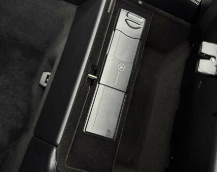 Чорний Мерседес СЛ-Клас, об'ємом двигуна 4.97 л та пробігом 60 тис. км за 39999 $, фото 104 на Automoto.ua