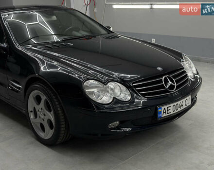 Чорний Мерседес СЛ-Клас, об'ємом двигуна 4.97 л та пробігом 60 тис. км за 39999 $, фото 4 на Automoto.ua