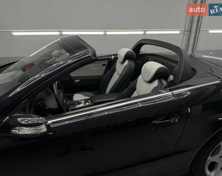 Чорний Мерседес СЛ-Клас, об'ємом двигуна 4.97 л та пробігом 60 тис. км за 39999 $, фото 79 на Automoto.ua