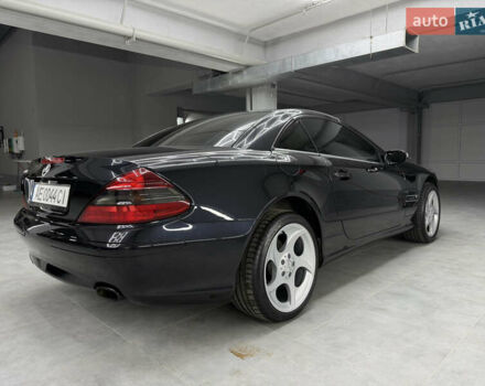 Чорний Мерседес СЛ-Клас, об'ємом двигуна 4.97 л та пробігом 60 тис. км за 39999 $, фото 20 на Automoto.ua