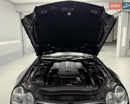 Чорний Мерседес СЛ-Клас, об'ємом двигуна 4.97 л та пробігом 60 тис. км за 39999 $, фото 126 на Automoto.ua