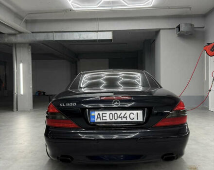 Чорний Мерседес СЛ-Клас, об'ємом двигуна 4.97 л та пробігом 60 тис. км за 39999 $, фото 12 на Automoto.ua