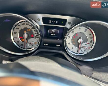 Черный Мерседес СЛ-Класс, объемом двигателя 0 л и пробегом 28 тыс. км за 70000 $, фото 15 на Automoto.ua