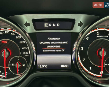 Чорний Мерседес СЛ-Клас, об'ємом двигуна 4.7 л та пробігом 26 тис. км за 66900 $, фото 66 на Automoto.ua