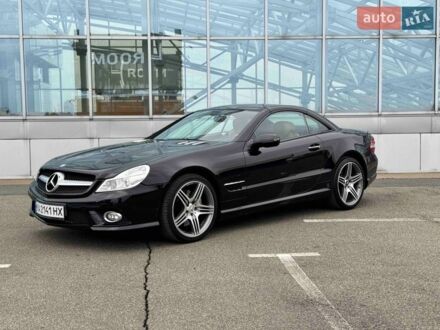 Черный Мерседес СЛ-Класс, объемом двигателя 5.5 л и пробегом 106 тыс. км за 23000 $, фото 1 на Automoto.ua