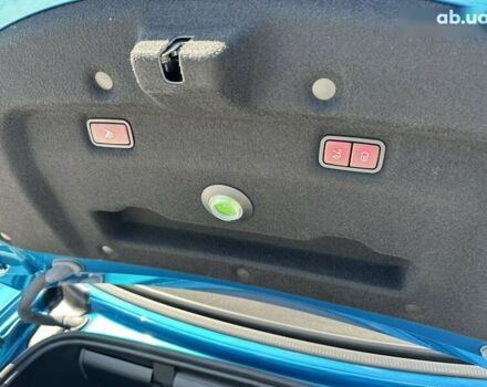 Мерседес СЛ-Клас, об'ємом двигуна 4 л та пробігом 9 тис. км за 159999 $, фото 28 на Automoto.ua