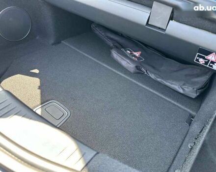 Мерседес СЛ-Клас, об'ємом двигуна 4 л та пробігом 9 тис. км за 159999 $, фото 29 на Automoto.ua