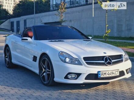 Мерседес СЛ-Клас 2005 у Львові на Automoto.ua Мерседес СЛ-Клас, об'ємом двигуна 4.97 л та пробігом 154 тис. км за 18350 $, фото 1 на Automoto.ua