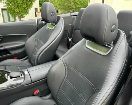 Желтый Мерседес СЛ-Класс, объемом двигателя 4 л и пробегом 24 тыс. км за 52000 $, фото 9 на Automoto.ua