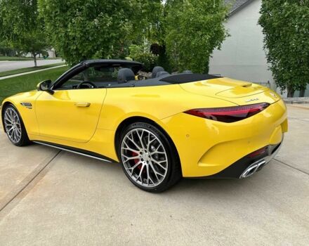 Желтый Мерседес СЛ-Класс, объемом двигателя 4 л и пробегом 24 тыс. км за 52000 $, фото 3 на Automoto.ua