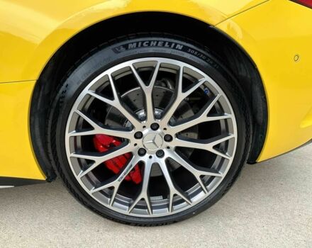 Желтый Мерседес СЛ-Класс, объемом двигателя 4 л и пробегом 24 тыс. км за 52000 $, фото 14 на Automoto.ua