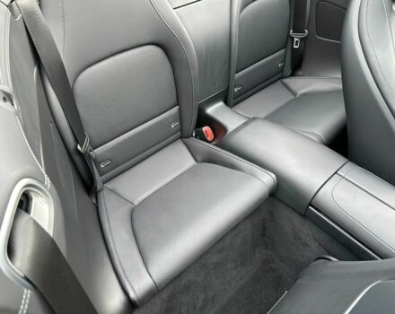 Желтый Мерседес СЛ-Класс, объемом двигателя 4 л и пробегом 24 тыс. км за 52000 $, фото 12 на Automoto.ua