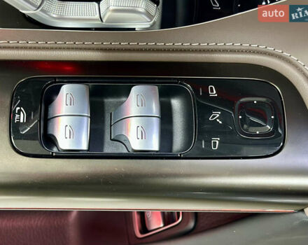 Серый Мерседес СЛ-Класс, объемом двигателя 1.99 л и пробегом 14 тыс. км за 135000 $, фото 64 на Automoto.ua