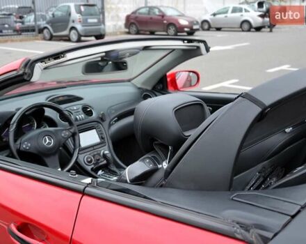 Серый Мерседес СЛ-Класс, объемом двигателя 3.7 л и пробегом 87 тыс. км за 24500 $, фото 41 на Automoto.ua