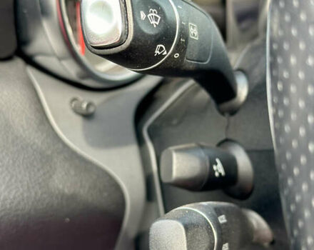 Білий Мерседес СЛЦ-Класс, об'ємом двигуна 1.99 л та пробігом 83 тис. км за 19900 $, фото 18 на Automoto.ua