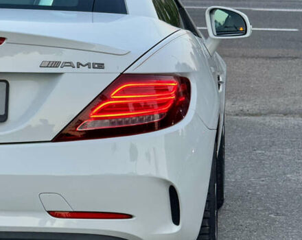 Белый Мерседес СЛЦ-Класс, объемом двигателя 1.99 л и пробегом 7 тыс. км за 35500 $, фото 107 на Automoto.ua