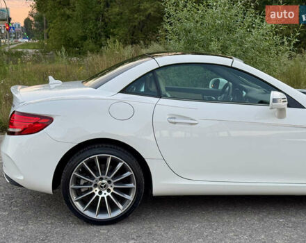 Белый Мерседес СЛЦ-Класс, объемом двигателя 1.99 л и пробегом 7 тыс. км за 35500 $, фото 96 на Automoto.ua