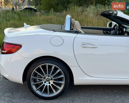 Белый Мерседес СЛЦ-Класс, объемом двигателя 1.99 л и пробегом 7 тыс. км за 35500 $, фото 74 на Automoto.ua