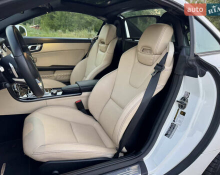 Белый Мерседес СЛЦ-Класс, объемом двигателя 1.99 л и пробегом 7 тыс. км за 35500 $, фото 20 на Automoto.ua