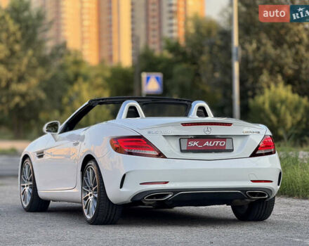 Белый Мерседес СЛЦ-Класс, объемом двигателя 1.99 л и пробегом 7 тыс. км за 35500 $, фото 78 на Automoto.ua