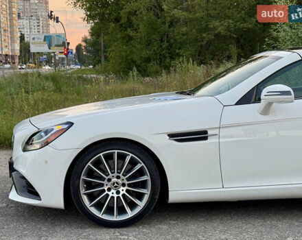 Белый Мерседес СЛЦ-Класс, объемом двигателя 1.99 л и пробегом 7 тыс. км за 35500 $, фото 99 на Automoto.ua