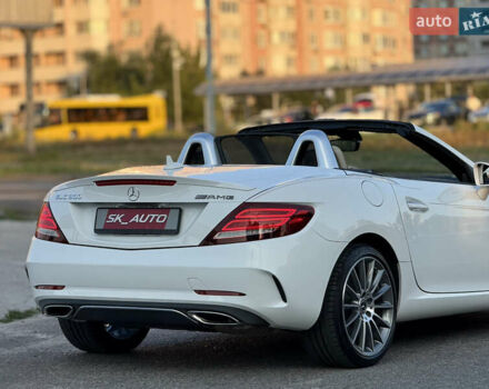 Белый Мерседес СЛЦ-Класс, объемом двигателя 1.99 л и пробегом 7 тыс. км за 35500 $, фото 86 на Automoto.ua