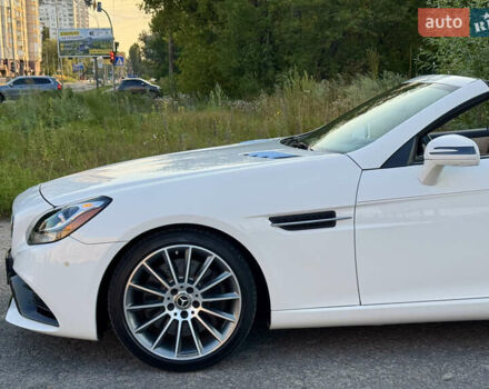 Белый Мерседес СЛЦ-Класс, объемом двигателя 1.99 л и пробегом 7 тыс. км за 35500 $, фото 76 на Automoto.ua