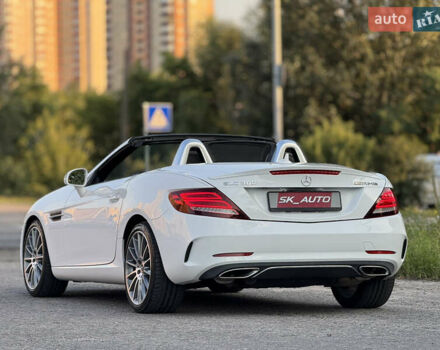 Белый Мерседес СЛЦ-Класс, объемом двигателя 1.99 л и пробегом 7 тыс. км за 35500 $, фото 11 на Automoto.ua