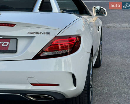 Белый Мерседес СЛЦ-Класс, объемом двигателя 1.99 л и пробегом 7 тыс. км за 35500 $, фото 90 на Automoto.ua