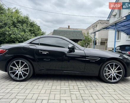 Черный Мерседес СЛЦ-Класс, объемом двигателя 3 л и пробегом 29 тыс. км за 40000 $, фото 7 на Automoto.ua