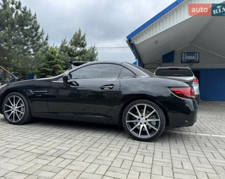 Черный Мерседес СЛЦ-Класс, объемом двигателя 3 л и пробегом 29 тыс. км за 40000 $, фото 3 на Automoto.ua