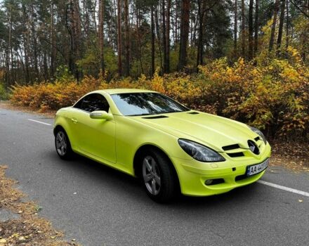 Желтый Мерседес СЛК 200, объемом двигателя 2 л и пробегом 220 тыс. км за 8900 $, фото 6 на Automoto.ua