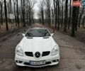 Белый Мерседес СЛК-Класс, объемом двигателя 5.44 л и пробегом 115 тыс. км за 29990 $, фото 2 на Automoto.ua