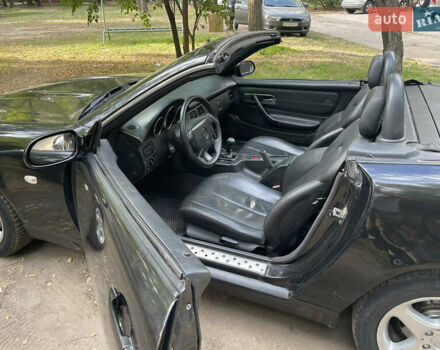 Чорний Мерседес СЛК-Клас, об'ємом двигуна 2.3 л та пробігом 350 тис. км за 4500 $, фото 8 на Automoto.ua