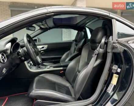 Чорний Мерседес СЛК-Клас, об'ємом двигуна 1.8 л та пробігом 240 тис. км за 12999 $, фото 25 на Automoto.ua