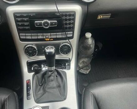 Чорний Мерседес СЛК-Клас, об'ємом двигуна 1.8 л та пробігом 179 тис. км за 17500 $, фото 15 на Automoto.ua