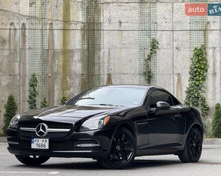 Черный Мерседес СЛК-Класс, объемом двигателя 1.8 л и пробегом 240 тыс. км за 12999 $, фото 1 на Automoto.ua