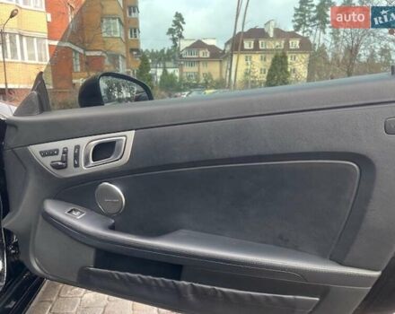 Чорний Мерседес СЛК-Клас, об'ємом двигуна 1.8 л та пробігом 179 тис. км за 17500 $, фото 11 на Automoto.ua