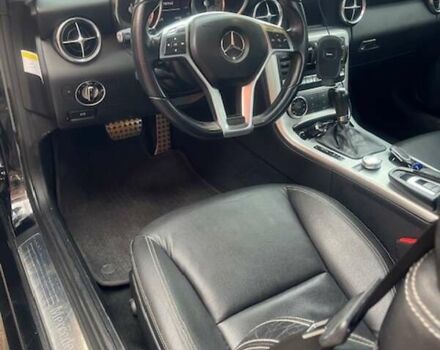 Чорний Мерседес СЛК-Клас, об'ємом двигуна 1.8 л та пробігом 179 тис. км за 17500 $, фото 9 на Automoto.ua