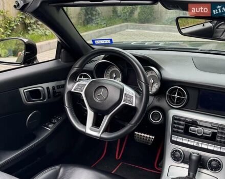 Черный Мерседес СЛК-Класс, объемом двигателя 1.8 л и пробегом 240 тыс. км за 12999 $, фото 34 на Automoto.ua
